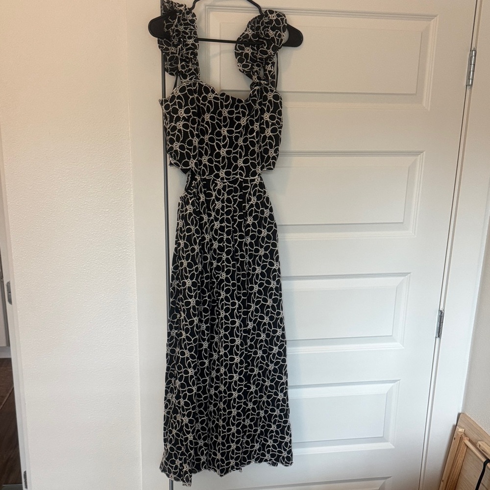 Chic Black and White Maxi Dress